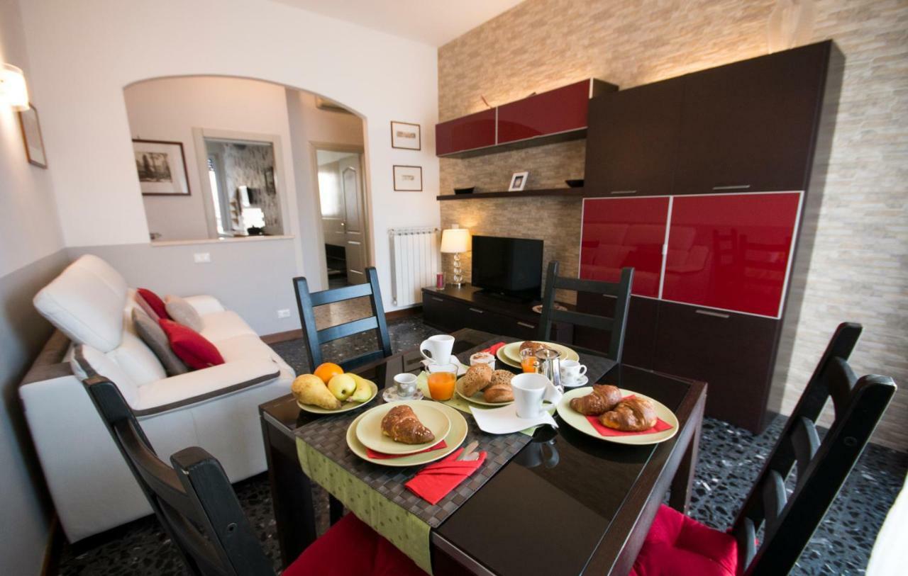 Ferienwohnung A Casa Di Simone A Viareggio Exterior foto