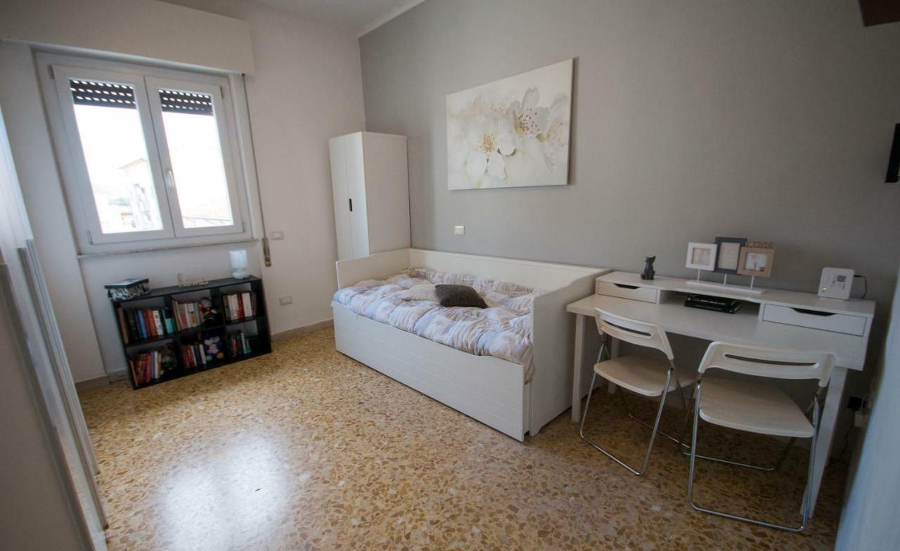 Ferienwohnung A Casa Di Simone A Viareggio Exterior foto